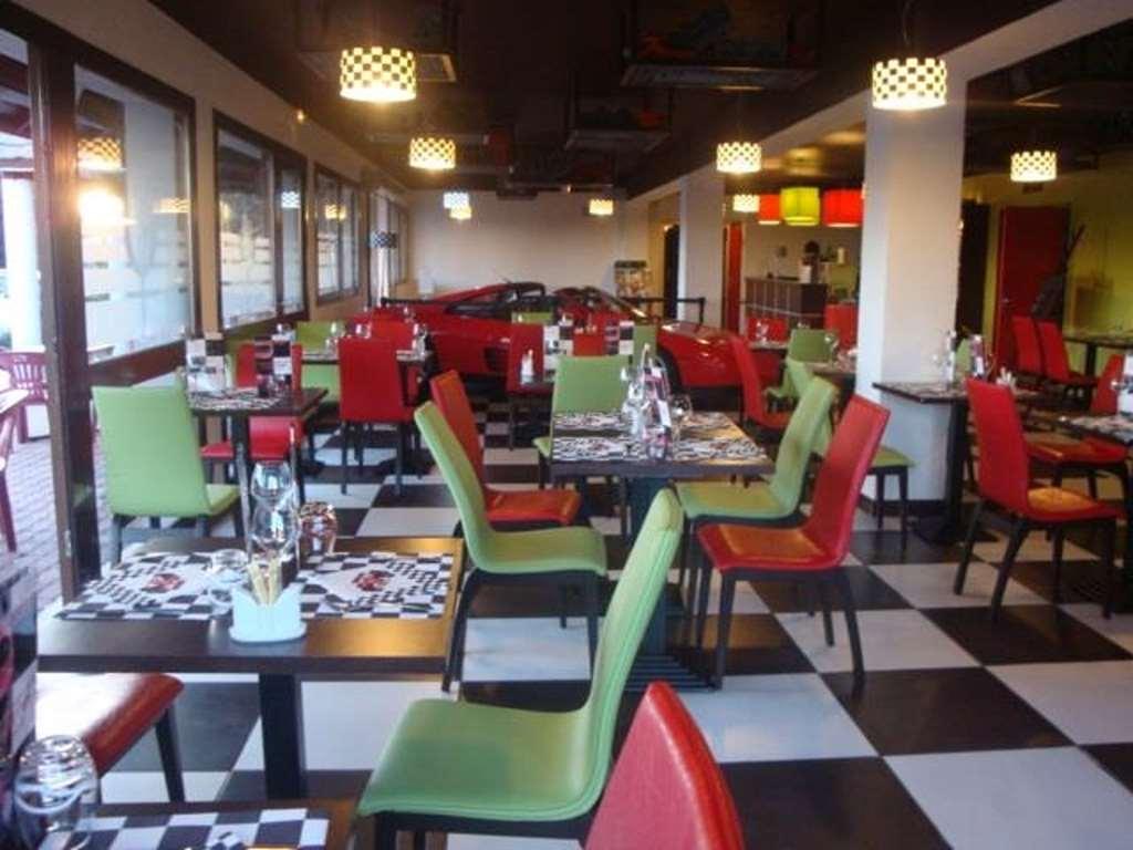 Enzo Hotels Vierzon By Kyriad Direct Restaurante foto