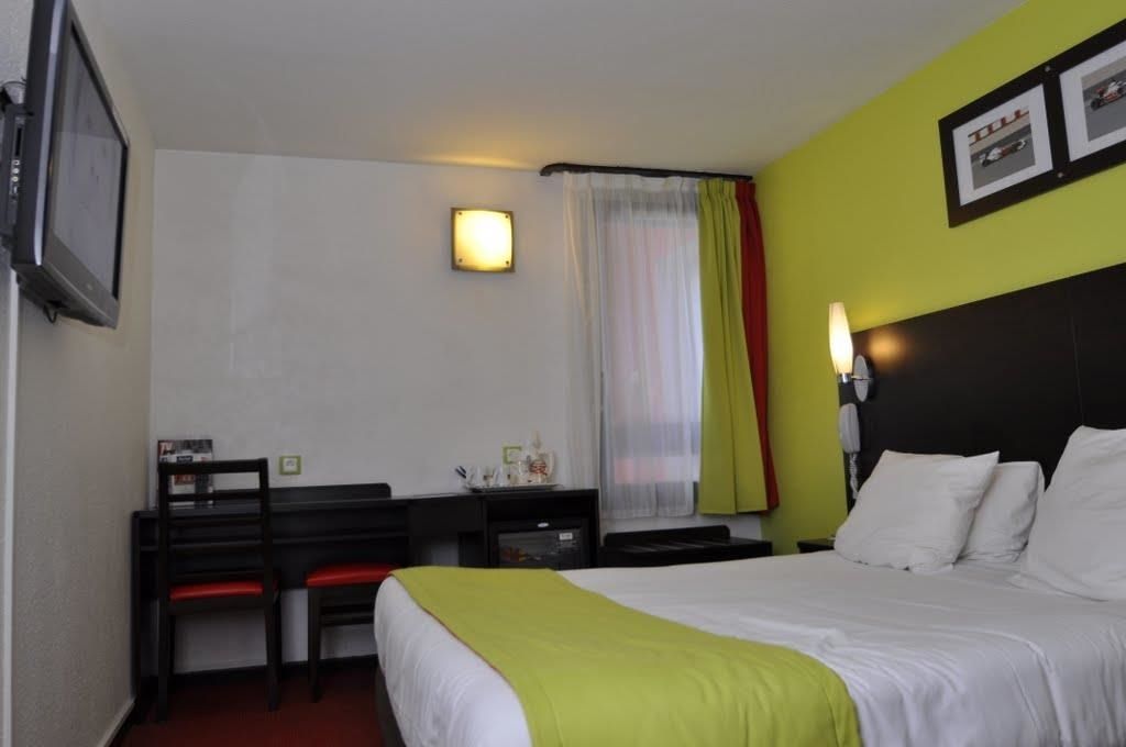 Enzo Hotels Vierzon By Kyriad Direct Quarto foto