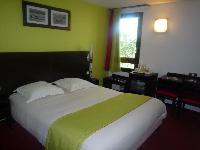Enzo Hotels Vierzon By Kyriad Direct Quarto foto